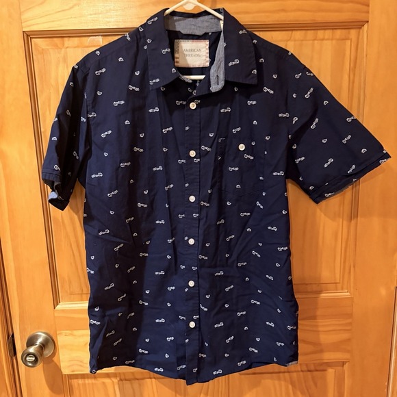 Men's Medium Hawaiian Button Floral Design, Blue Haggar Collection Shirt - Picture 2 of 6